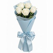 Букет 5 Белых роз Проуд в Забайкальске