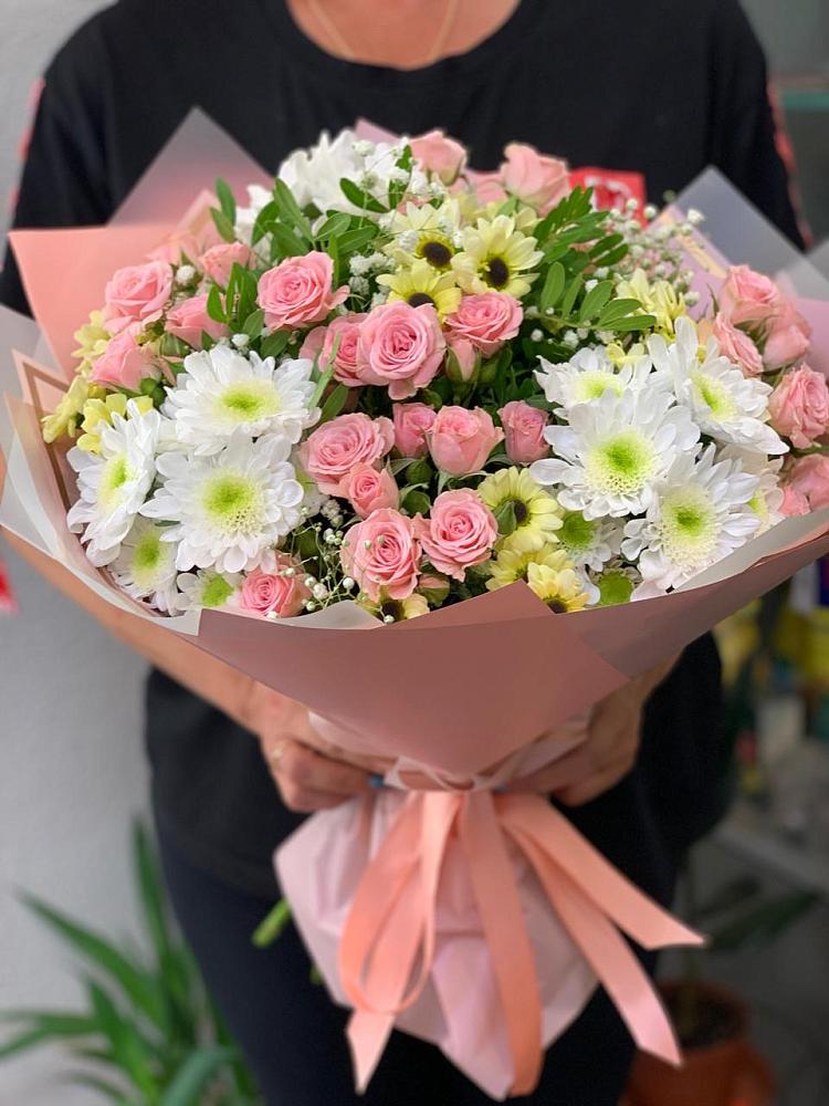 Букет цветов из: Розы и Хризантемы в Забайкальске