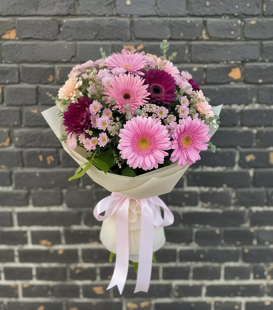 Букет цветов из: Герберы и Хризантемы в Забайкальске