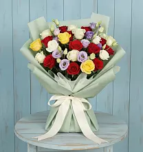 Букет цветов из:  Розы в Забайкальске