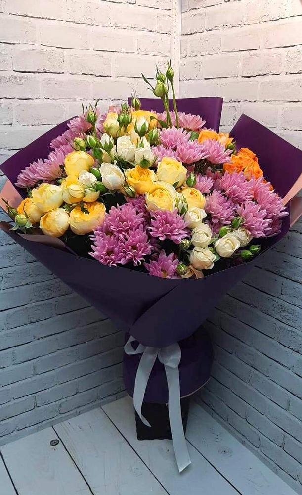 Букет цветов из: Хризантемы и Розы в Забайкальске