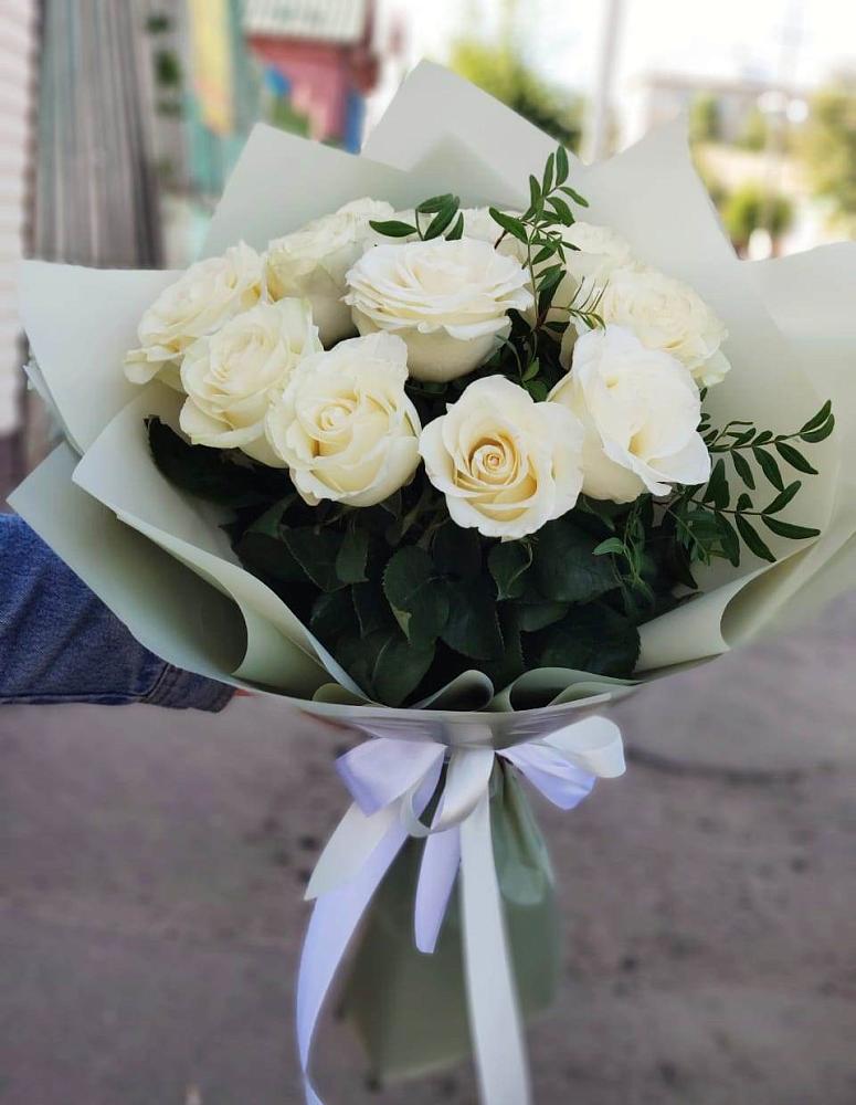 Букет Белые розы Проуд в Забайкальске