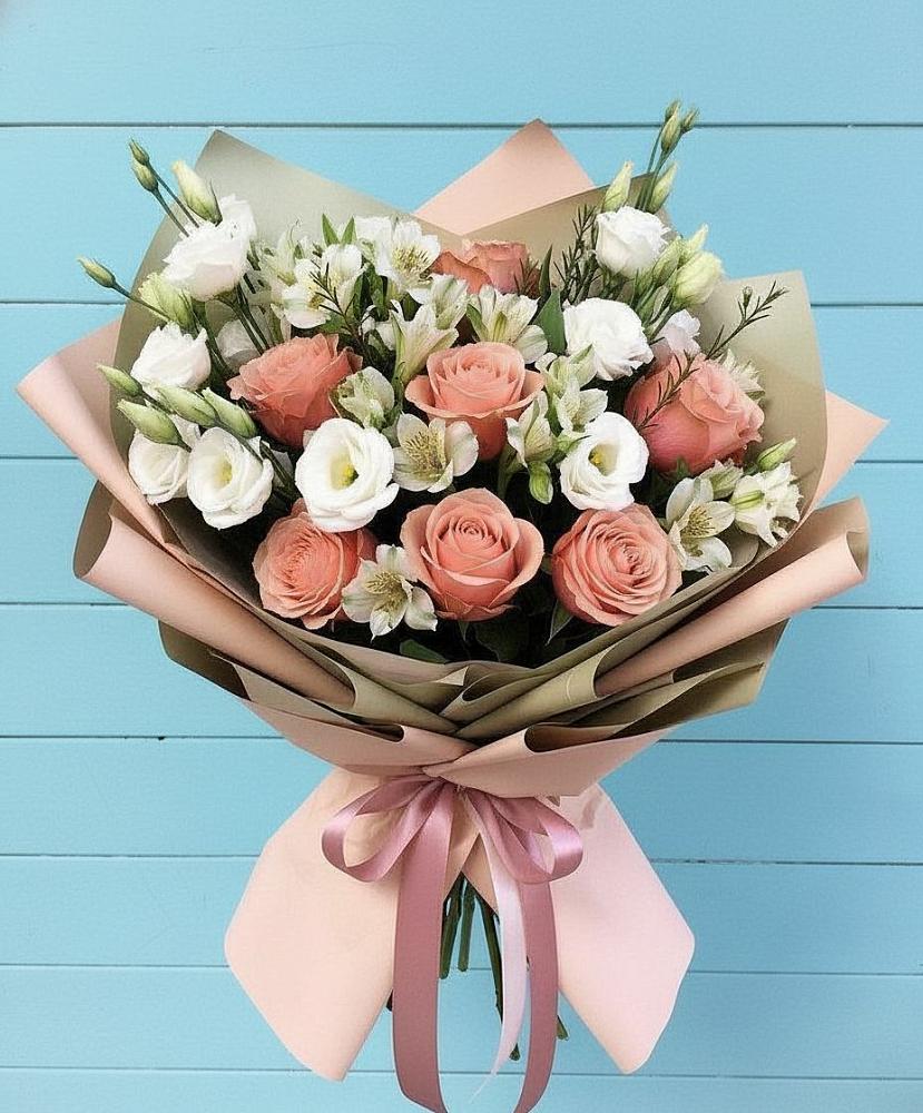 Букет цветов из: Розы, Альстромерии и Лизиантусы в Забайкальске