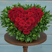 Цветочная композиция из Розы в виде сердца в Забайкальске