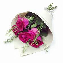 Букет цветов из:  Розы в Забайкальске