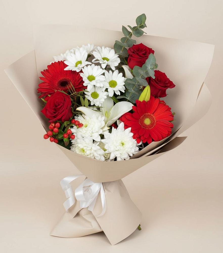 Букет цветов из: Розы, Хризантемы, Герберы и Лилии в Забайкальске