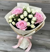 Букет цветов из:  Розы в Забайкальске