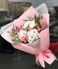 Букет цветов из:  Розы, Лизиантусы и Хризантемы в Забайкальске