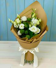 Букет цветов из:  Хризантемы и Лизиантусы #REPLACE_PRED# Забайкальске