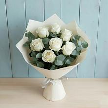 Букет Белые розы в Эвкалипте в Забайкальске