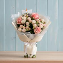 Букет цветов из:  Розы в Забайкальске