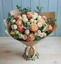 Букет цветов из:  Альстромерии и Розы в Забайкальске